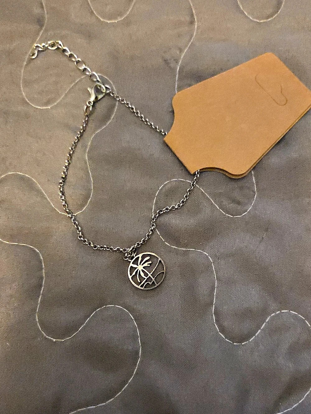 Round Palm Tree Pendant Anklet in Silver